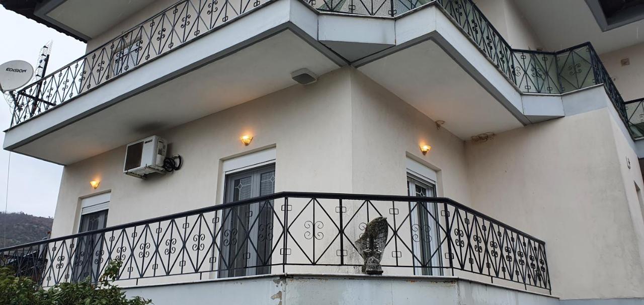 panos rooms Kalambaka Exterior foto